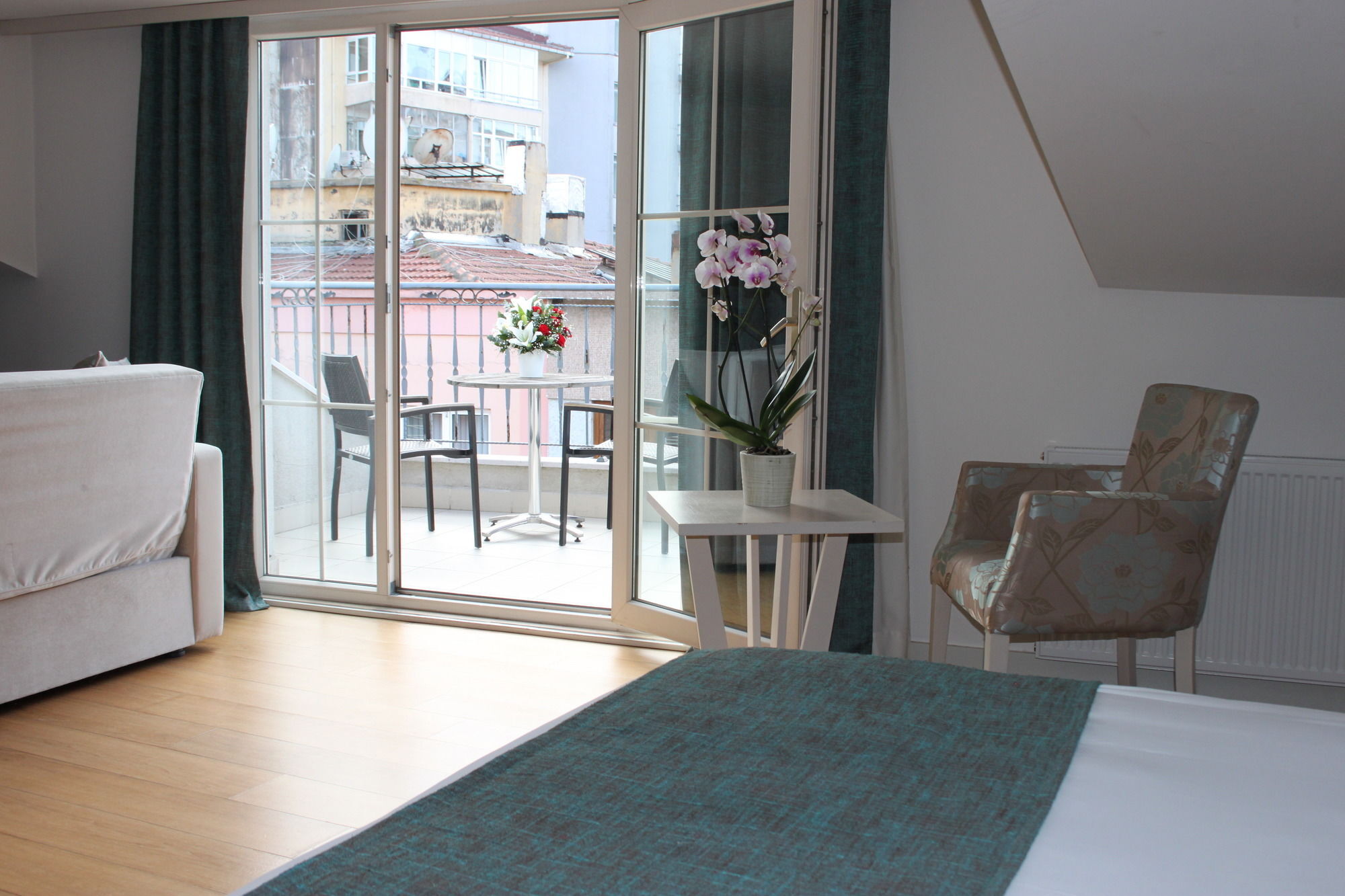 Turkuaz Suites Istanboel Buitenkant foto